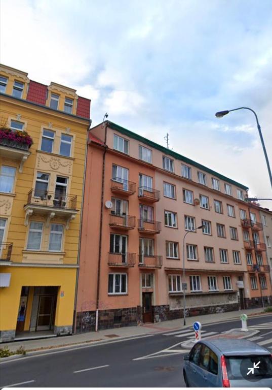 Apartman V Centru Karlsbad Exterior foto